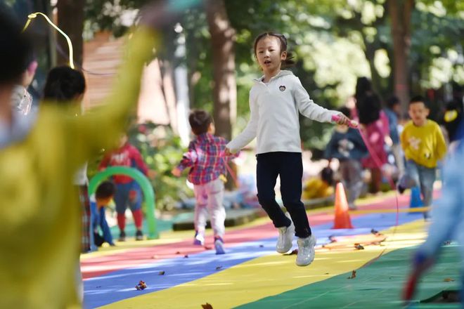 金沙乐娱场app下载运动健康最美！适合女性的塑形运动→(图3)