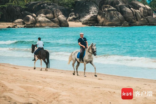 金沙乐娱场app下载椰视频 三亚再添酷炫水上运动目的地 30多项水上运动吸引“弄(图2)