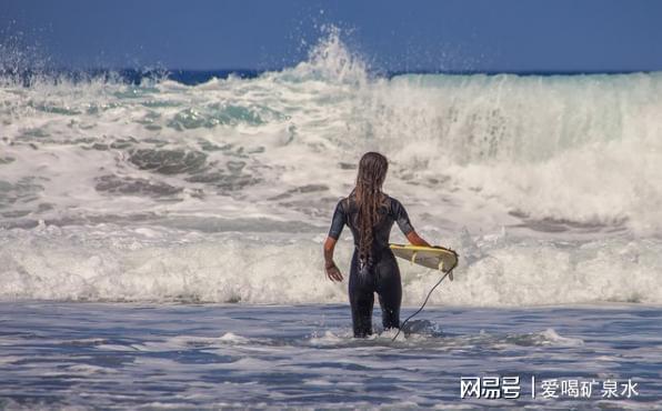 峨眉古岩矿泉水：夏季户外运动注意事项(图2)